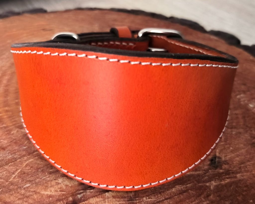 venta de producto para perros, collar de cuero para galgo, color avellana, artesanal, imagen de repiki shop